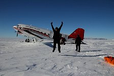 Happy in front of DC-3