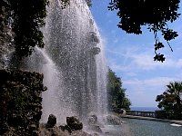 Colline du Château waterfall