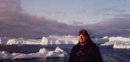 [Midnight sun and icebergs]