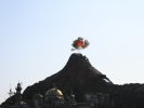 Tokyo Disney Sea, volcano erupting