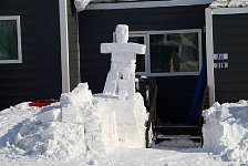 Snow inuksuk
