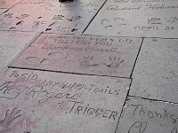 Grauman's Chinese Theatre handprints