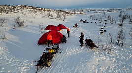 Tents at Pavelluoppal lake