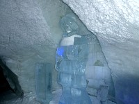Ellisif Wessel ice sculpture