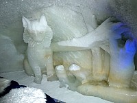 Polar fox snow carving
