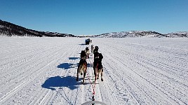 Wide trails on lake to Mollisjok