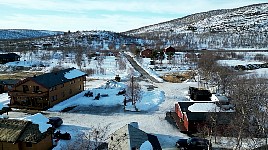 Jergul Astu with road in background