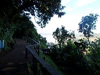 Empty trail ay Iguazu