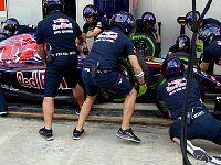 Red Bull pit stop practice