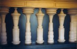 Optical illusion columns at the Exploratorium