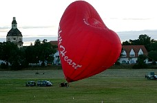 Heart-shaped balloon almost ready