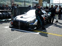 Abu Dhabi grid walk