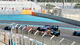 4h race first corner