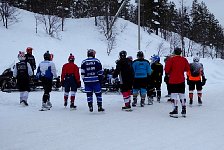 Boarding ice skater shuttle