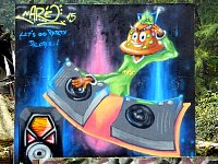 DJ graffiti