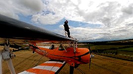 Spread-eagle wing walk from the side