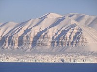 Tunabreen glacier