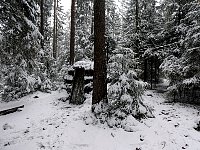 Kolarbyn eco lodge in snow