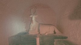 Oh deer in Icehotel 365