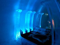 Strawberry room in Icehotel