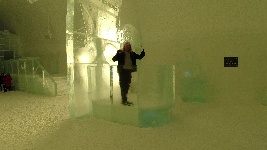 Icehotel 2024 - Icebar