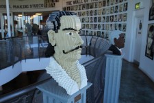 Lego Salvadore Dali